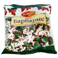 У нас один "деятель" работал, так любил к обеду быть уже "в духе", до вечера протрезвеет и домой пилит, как стёклышко. Пил, в основном, недорогой коньяк. Так вот не пахло от него. Долго не могли понять, как он так маскируется? Потом, всё-таки Шеф спалил его скоборник с ханью, и мужик получил путёвку за ворота. Парень другой решил его рабочий стол занять, он поудобнее, и в рабочем столе его нашёл кучу карамелек-барбарисок! Вот чем он факел давил!