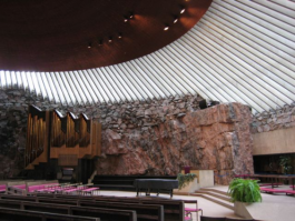 В Хельсинки очень понравилась. Не обычная и там орган есть