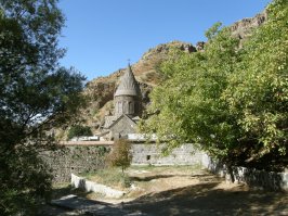 Знаменская церковь, Подольск, Россия;
Церковь Божьей Матери Одигитрии, Вязьма, Россия;
Церковь св. Григория, Армения