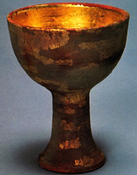 а Чашу Плотника - в Индиана Джонс, наверно он сам делал !