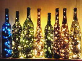 Бывшая теща как-то сделала такую вещь. Потом интересовалась, почему пахнет паленым и ваза очень горячая.