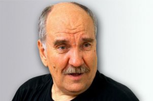 Валентин Павлович Букин (1 июля 1942, Улан-Удэ, Бурят-Монгольская АССР, РСФСР — 2 августа 2015, Санкт-Петербург) — советский, российский актёр театра и кино, заслуженный артист России (2003)[1]. В кино играл всё — от эпизодов до главных ролей. Снялся более чем в 120 фильмах. Среди них: «Приключения Буратино», «Изыди», «Всё будет хорошо», «Кин-дза-дза!», «Звёздочка моя ненаглядная», «Империя под ударом», «Мастер и Маргарита», «Атаман», «Пером и шпагой» и др.
Арташонов Игорь Геннадьевич, актер
17 марта 1964, Караганда, СССР — 18 июля 2015, Москва, Россия.