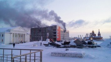 на фильм Послезавтра смахивает..))