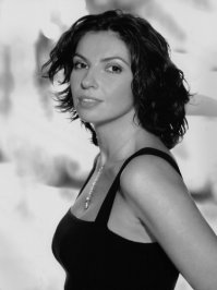 ... плюсую за мотив и порыв!!!! Ну просто хорошо когда женщины стремятся к чему то большему чем быть тупой ... тупой... чем быть тупой :) Женщины вообще умнее чем мужчины к контексте политики!!!!! Ведь у них нет члена что бы ими мерится