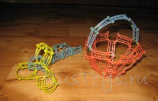 Тема интересная !
Тот ( традиционный ) вид Лего подходит больше под Архитектору . Под Технику автор к концу темы справедливо заметил что есть специальный раздел Механика . Там возможно всё , думаю что соревнования проходили бы в более равных условиях . 
В Детстве ( оч-чень давно ) естественно Мы только мечтать могли об конструкторах типа Лего , хотя были похожие из Соцстран и у нас в продаже . Всё таки это была редкость .
А железный конструктор было наше Всё !
Малому (5 лет) отложено пару ГДРовских набора (фотки не мои ) , №4 и №7.
Также напомню несколько СССРовских классических конструкторов из глубоко Детства .