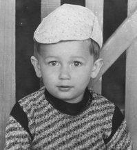 Как вы думаете, сколько лет этому парню?