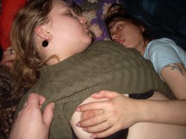 12 человек, которым удалось уйти в пьяную отключку наилучшим возможным образом