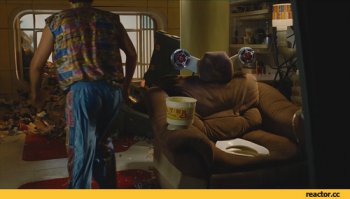 Кровать со встроенным спальным местом для домашнего питомца