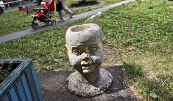 Лютый п@здец... от первой и до последней фотки. В Барнауле одно время вот такие миленькие урны ставили. Сейчас вроде убрали слава богу.