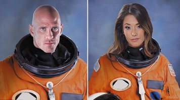 "Студия PornHub планирует уже в следующем году выпустить первый в мире порнофильм, снятый в космосе. Продюсеры намереваются послать «секстронавтов» Еву Ловиа и Джонни Синса на низкую околоземную орбиту. Перед этим тем придется пройти шестимесячные курсы подготовки и программу тренировок."