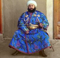 Сергей Прокудин-Горский
(фото Алим-Хан, эмир Бухары. 1907г.﻿)