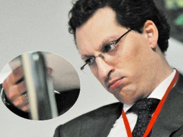 В России гугл забанили?

"Катерина Владимировна Тихонова возглавляет проект "Иннопрактика" при Московском университете. По данным Reuters, в его рамках она подписала с рядом государственных организаций контракты на сумму в несколько миллионов долларов. Нет никаких признаков того, что эти сделки принесли какую-либо прибыль лично ей. Катерина работает над реализацией плана реконструкции МГУ, который оценивается в $1,7 млрд".