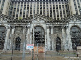 Да везде такого хватает. Тот же самый Детройт. Вот где ужас.