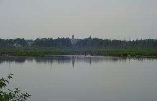Это рядом с Jordanville, Монастырь Святой Троицы.
Попробуйте найти хоть одно отличие от России, а ведь это на другом конце света! Природа в России совсем не уникальна

Но отличие все же есть - это отсутствие самой России, с ее правительством, ежедневно меняющимися законами и прочим быдлом (все прекрасно знают, о чем я)...