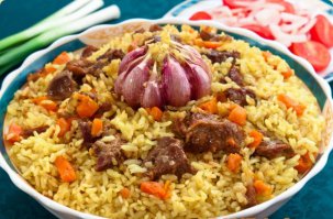 По мне, так нет ничего вкуснее правильно приготовленного плова!!!!! :)