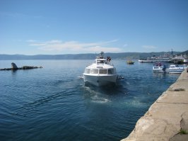 я по работе хожу в "походы" сыт ими дальше некуда.