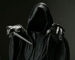 Плащ совести. Совершенно очевидно, что это памятник назгулам: