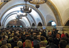 Автору огромный плюс. Хотябы потому что он в отличии от некоторых просто показал красоту а не стал сравнивать самое красивое у нас с самым отстойным у них. Причем сравнивальщики вот такие картинки почемуто не прилагают в сравнение