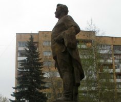 Памятник Кирову. Калуга. Одноименная улица.