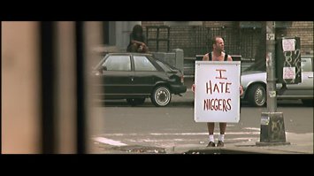 "Голый пикет" против сексуального насилия в Кельне