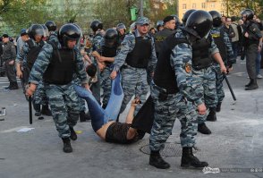 Или вот. Не хочу никого защищать, просто и тебе не стоит обвинять, не зная ситуации