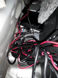 По поводу кривых рук: на днях переделывал установленный на Yeti парктроник. Фото ниже. Это, кстати, работа официального дилера.