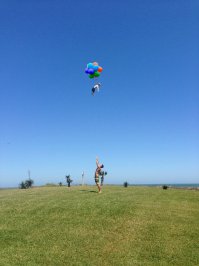 Если это не фотомонтаж, то папе пи_з_дец от мамы.