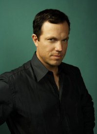 И не брат Адам Болдуин