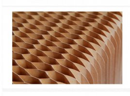 Не 200. Самые дешевые нашел в китае от 117 юаней за самую мелкую (формат А4) до 257 юаней за самую большую. С доставкой выйдет где-то 3,5 килорубля. Инструкция гласит что при весе в 2 кг она выдерживает массу до 300 кг. Есть экземпляры в 3-5 раз дороже. Сколько же стоит "типанекитайскаяподставкаподмакбук" я даже представлять не хочу =)))