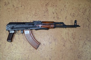 А я себе Форт-201 взял 4 года назад и теперь езжу в карьер стрелять по "злобным" банкам и бутылкам. Ну и мишени само собой