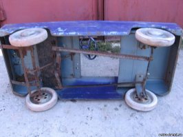 выкинул движок, а тяги от педалей прицепил напрямую к колесам. "Поехали!" (с)