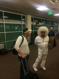 А я думал Кобзон никогда парик не меняет.