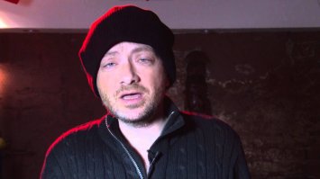 Глеб Самойлов (слева) с детства употребляет что ле?