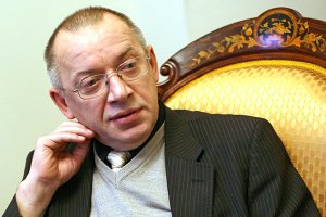 Дедулик, он же дикий прапор, Сергей Арцибашев, тоже в этом году.