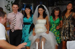 Случайные обнажения невест на свадьбах