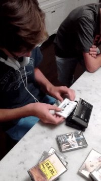 Сложно будет ему с девушками...