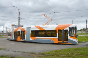 Песа-пёса.... УралТрансМаш! на фото: реальные испытания в Екатеринбурге, осенью 2015, затем эксплуатация по сей день, последнее фото - неделю назад.