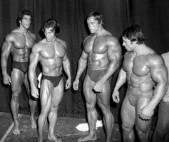 Арни и его команда. Лу Фериньо, Фрэнк Зэйн, сам и Франко Коломбо