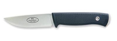 Каждый инструмент имеет специализацию и характерные черты. У армейских ножей 2 варианта: "заточенный лом, который хрен сломаешь"(яркий представитель Dobermann 3 от Extrema Ratio или ZT-9 от Zero Tolerance) либо "стилетообразный пыряльник с двусторонней заточкой" (BT-10 от Katz или Pentagon от SOG). Если "ломы" худо-бедно могут использовать и МЧС-ники, то "пыряльники" "заточены" :) только для нанесения повреждений человеческим особям.
Теперь о недостатках. Нарезать фрукты-овощи или филе ими можно, но очень трудно и неприятно. Толстую морковь "ломом" Вы не пошинкуете, она просто будет ломаться из-за толщины лезвия.
Второе. Вещи специфические, привлекают внимание органов и озабоченных граждан. Разногласия с властью чреваты изьятием. (Претензии возможны даже если у Вас "кастрированная" российская версия с сертификатом.) И тут мы переходим к третьему пункту.
"Раскрученные" фирмовые иностранные вещи стоят недёшево. Зачем брать задорого вещь, не приспособленную для повседневных нужд, которой даже норм попонтоваться нельзя? Я имею ввиду большинство мирных пейсан, а не военспецов, которые "вот этим пистолет-пулемётом мне работать гораздо удобнее чем АКСУ"...
В плане тыкалок - у нас на районе, во времена моей молодости "старшаки" отвёртки минусовые таскали. У закона претензий никаких и по делу кому в булку ткнуть - помереть не получится но и от активных действий товарищ сразу воздерживаться начинает - не бегает, кулаками не машет. В сторонку хромает тихонечко ;) Тьфу-тьфу-тьфу, хорошо, что живой и не посадили.
И напоследок (это всего лишь моё мнение), хотите "походный" ножик, похожий на "взрослый" и отличающийся по виду от кухонных - гляньте на "Кизляр" или "Мора". Дёшево и сердито - воистину рабочие ножи, и по ценнику - потерять или сломать не жалко. У Кизляра сейчас неплохие вариации на тему fallkniven f1 в районе 1500 рублей. У коллеги кизлярский "Стрикс", говорит - на половину лося заточки хватает. Ну а Mora Outdoor 2000 - вообще классика лёгкого походного фикса, также 1500-2000 рубликов.
С другой стороны, у меня уже есть "топорообразное чудовище", после которого сложилось то мнение, которое есть. Может всё-таки этим надо самому переболеть? Приобресть, поиграться, положить на полку (чтобы не дай бог не проетерять такую дорогую вещицу) и купить уже что-нить более дешёвое, удобное и практичное? Только вот нищебродом обзываться не надо! А хотя пофиг, я ведь и правда так думаю.
Сверху вниз:
Dobermann 3 от Extrema Ratio
Pentagon от SOG
fallkniven f1
mora outdoor 2000