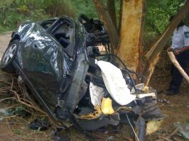 какие нахер тут помогут подушки безопасности,ты наркоман что ли??