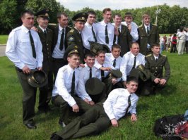 Служил в авиации, видел его крайне редко.
Добавлю с вашего разрешения пару фоток