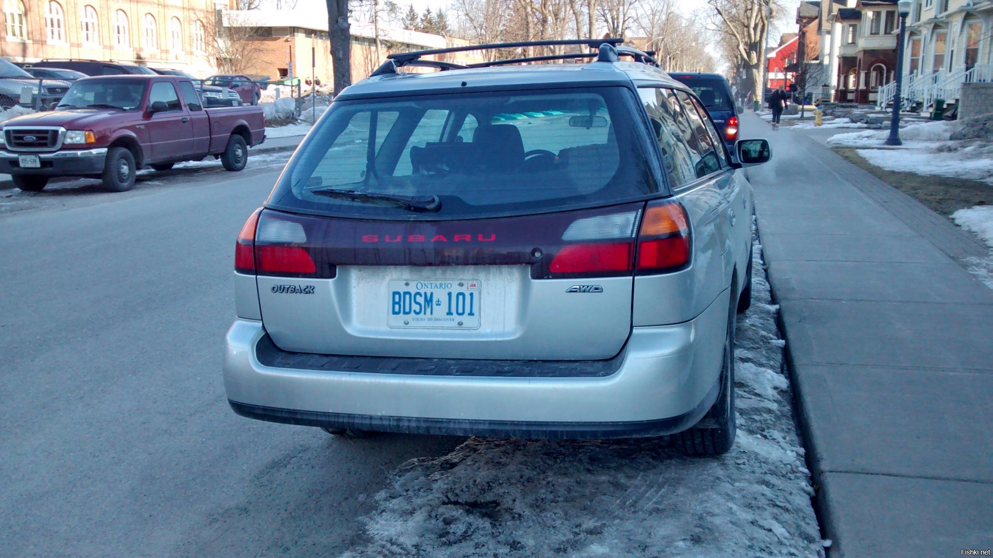 Забавные автомобильные номера в Онтарио