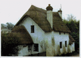 хм, я удивлен, я думал что это невозможно, но вот фото саманного дома которому около 500 лет

что касается дома в посте, в самом начале написано что он каменный