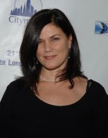 Linda Fiorentino, 57 лет



Конечно, располнела, но не выглядит как бабка! А в молодости вообще была супер!