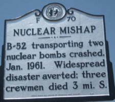  10 безответственных поступков, связанных с ядерным оружием 