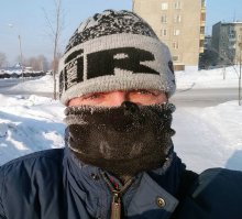 да не особо. внутрь не пускают, говорят: "чо приперлись? за дешевыми мерседесами на улице очередь! там стойте!"