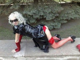 скатились некоторые.. свобода выбора называется