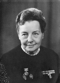 Зоя Воскресенская. Детский писатель и разведчик. Главная заслуга как разведчика - выход Финляндии из Второй мировой войны и заключение перемирия с СССР.