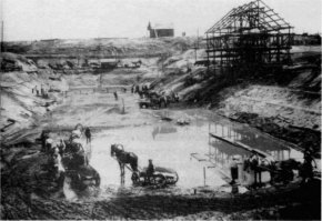 Созидатели и труженики Страны Советов