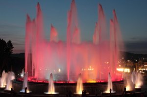 а фонтан Монжуика - что только стоит?